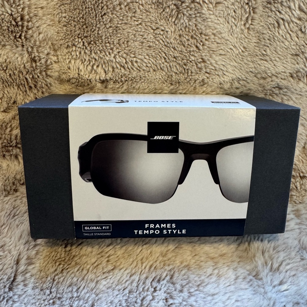 New in box Bose Tempo Sunglasses